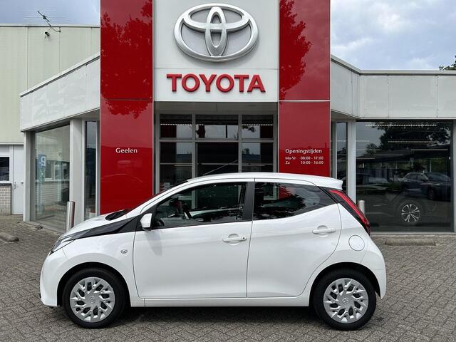 Toyota AYGO 1.0 VVT-i x-play, Apple carplay, Camera
