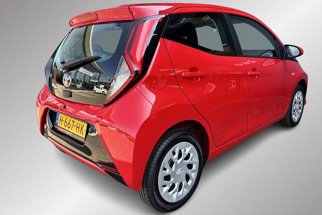 Toyota AYGO 1.0 VVT-i x-play Apple Carplay Android Auto, Camera, Airco