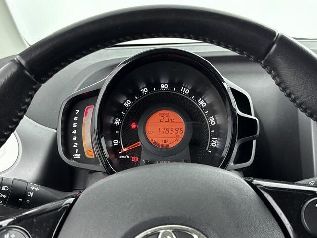 Toyota AYGO 1.0 VVT-i x-play Leseman aangemeld vanaf handerlaar 4-7