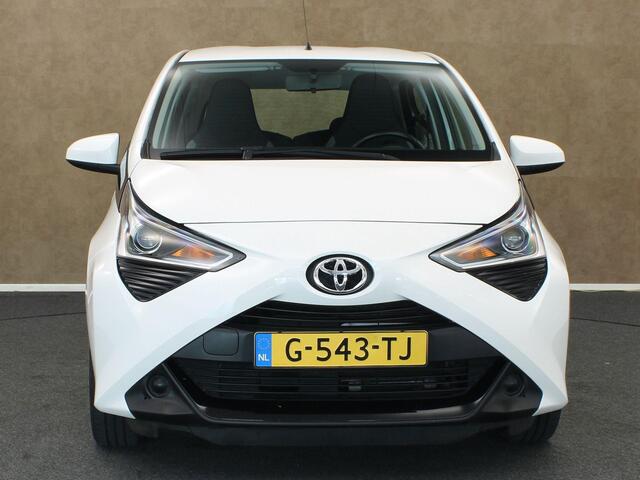 Toyota AYGO 1.0 VVT-i x-play limited - ORIGINEEL NEDERLANDSE AUTO - APPLE CARPLAY & ANDROID AUTO - ACHERUITRIJCAMERA - AIRCO - NAVIGATIE