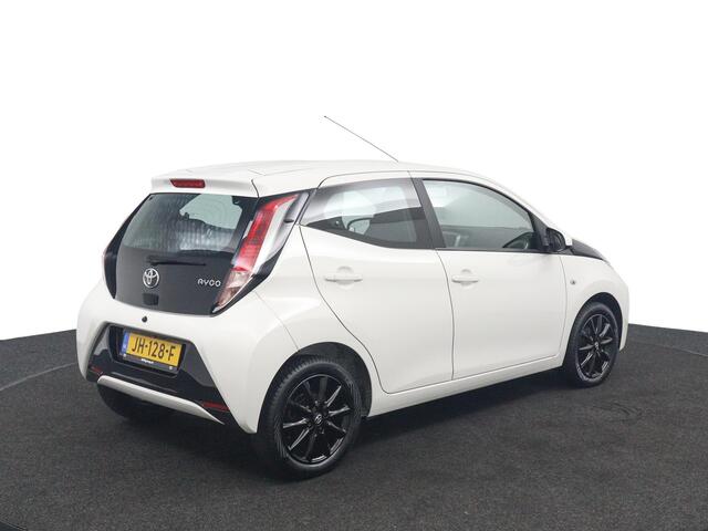Toyota AYGO 1.0 VVT-i x-play | Lichtmetalen Velgen | Airco | 5-Deurs | Mistlampen Voor |