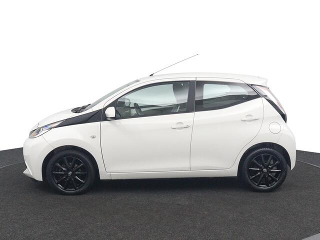 Toyota AYGO 1.0 VVT-i x-play | Lichtmetalen Velgen | Airco | 5-Deurs | Mistlampen Voor |