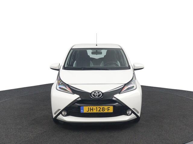 Toyota AYGO 1.0 VVT-i x-play | Lichtmetalen Velgen | Airco | 5-Deurs | Mistlampen Voor |