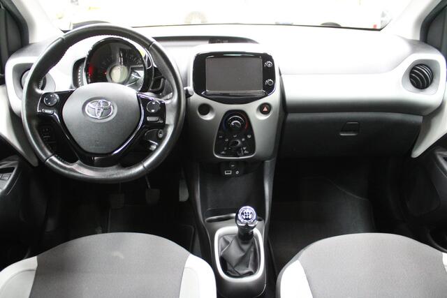 Toyota AYGO 1.0 VVT-i x-play Airco, Isofix, 5 Deurs
