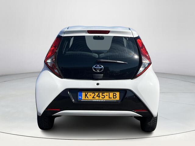Toyota AYGO 1.0 VVT-i x-play | Apple CarPlay/Android auto | Achteruitrijcamera | Airco