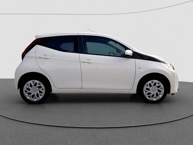 Toyota AYGO 1.0 VVT-i x-play | Airco | Camera |