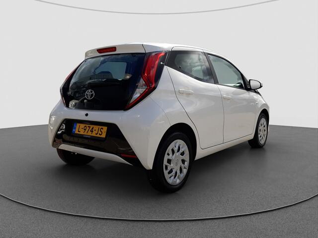 Toyota AYGO 1.0 VVT-i x-play | Airco | Camera |