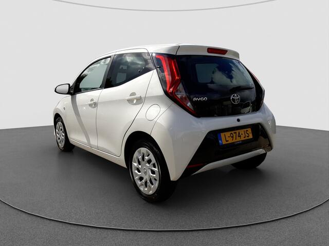 Toyota AYGO 1.0 VVT-i x-play | Airco | Camera |