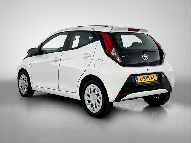 Toyota AYGO 1.0 VVT-i x-play cabrio | Elek. bedienbaar dak | Airconditioning | Cruise control |