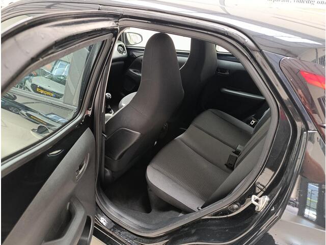 Toyota AYGO 1.0 VVT-i x-play