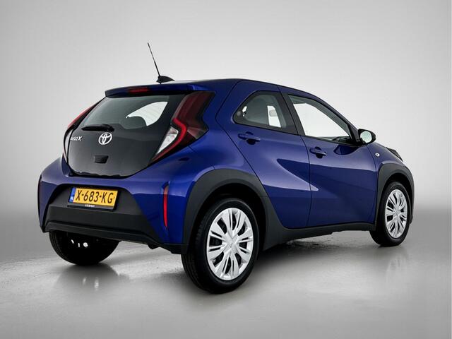 Toyota AYGO X 1.0 VVT-i S-CVT Play