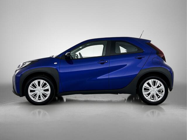 Toyota AYGO X 1.0 VVT-i S-CVT Play
