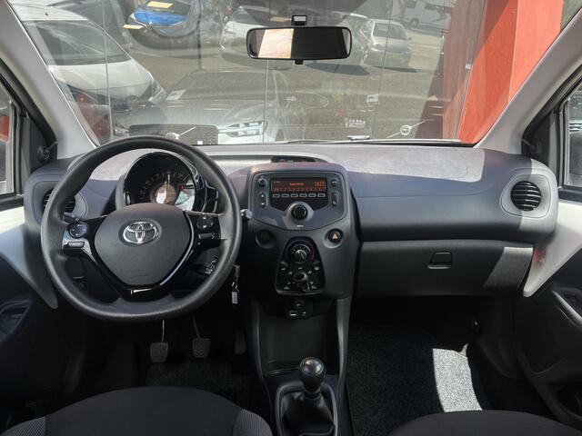 Toyota AYGO 1.0 VVT-i x-fun | Airco | Radio