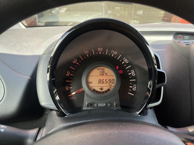 Toyota AYGO 1.0 VVT-i x-fun | Airco | Radio