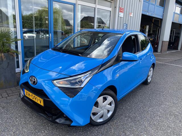 Toyota AYGO 1.0 VVT-i x-play