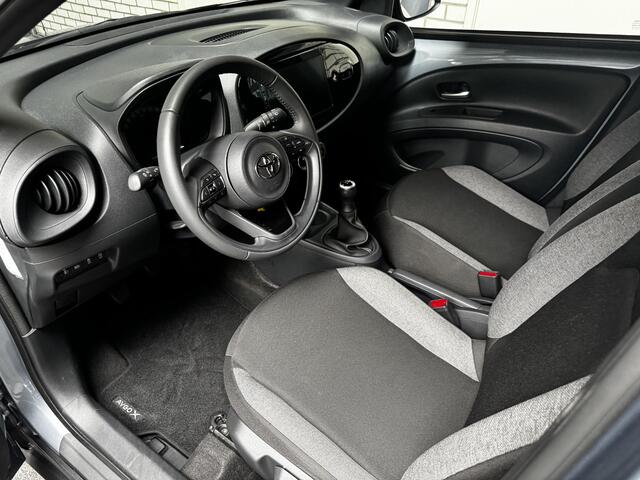 Toyota AYGO X 1.0 VVT-i MT Play