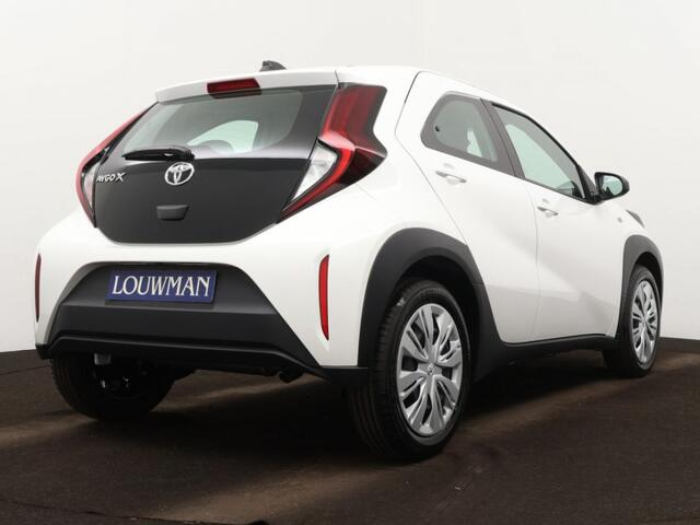 Toyota AYGO X 1.0 VVT-i MT Play