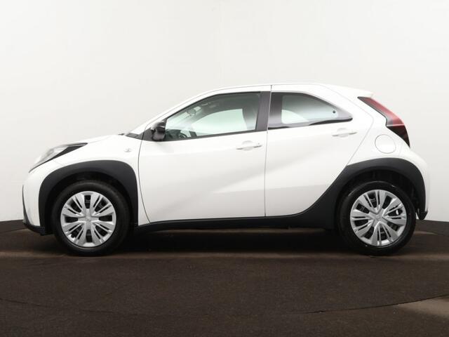 Toyota AYGO X 1.0 VVT-i MT Play