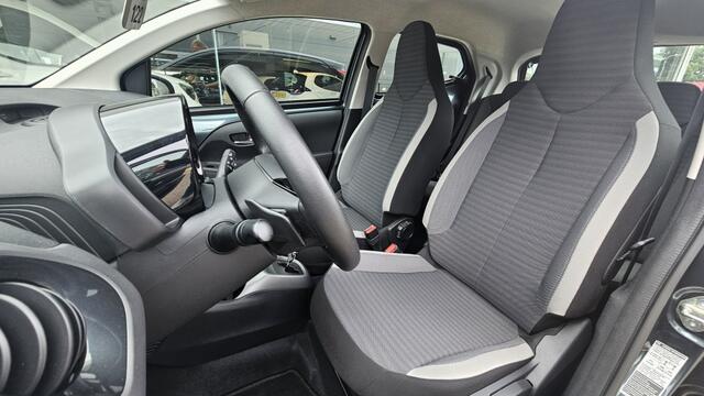 Toyota AYGO 1.0 x-play Automaat | NL auto | All-in | dealeronderhouden