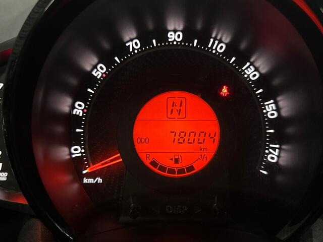 Toyota AYGO 1.0 VVT-i x-play AUT! 1e Eig! Carplay! Camera! VERWACHT!!
