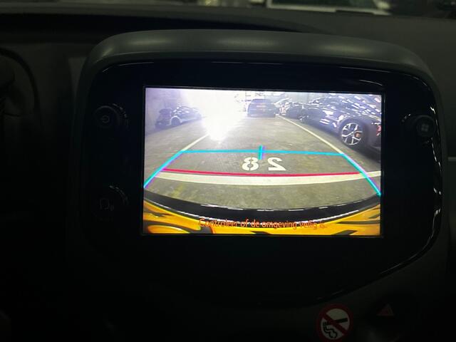 Toyota AYGO 1.0 VVT-i x-play AUT! 1e Eig! Carplay! Camera! VERWACHT!!