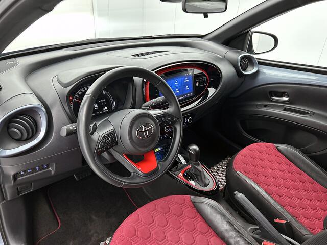 Toyota AYGO X 1.0 VVT-i S-CVT Premium Undercover | Navigatie | Stoelverwarming | Parkersensoren voor + achter |