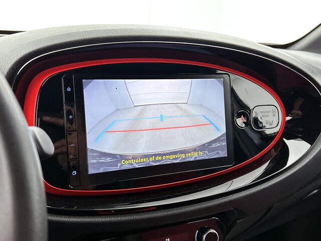 Toyota AYGO X 1.0 VVT-i S-CVT Premium Undercover | Navigatie | Stoelverwarming | Parkersensoren voor + achter |