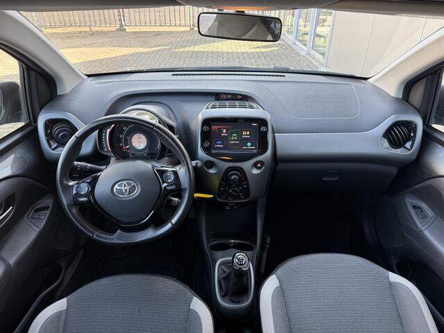 Toyota AYGO 1.0 VVT-i x-play cabrio **APPLE CARPLAY/ BEGRENZER/ AIRCO/ 36 MAANDEN GARANTIE**