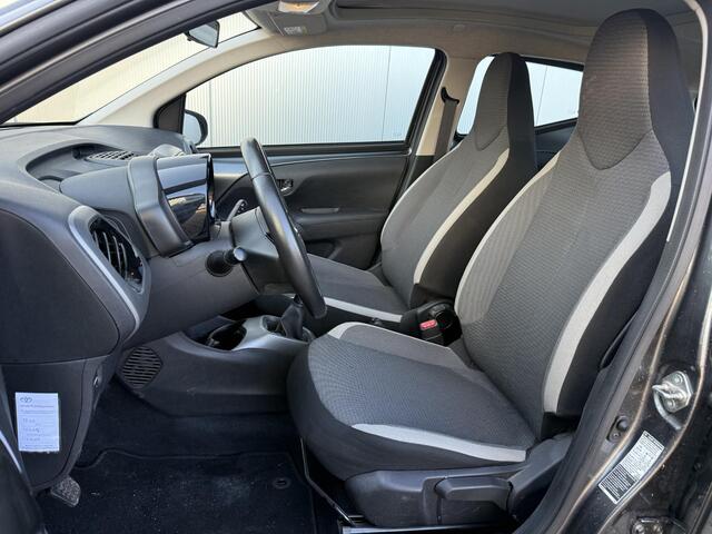 Toyota AYGO 1.0 VVT-i x-play cabrio **APPLE CARPLAY/ BEGRENZER/ AIRCO/ 36 MAANDEN GARANTIE**