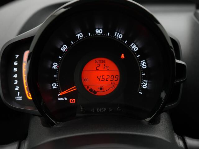 Toyota AYGO 1.0 VVT-i x-play Reco aangemeld 22-7