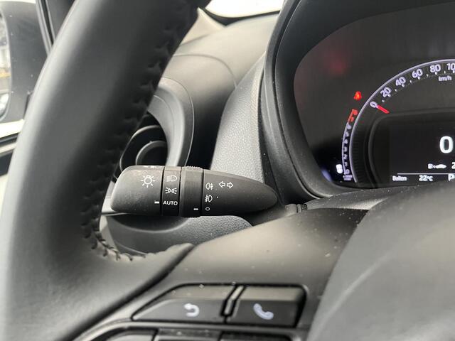 Toyota AYGO X 1.0 VVT-i S-CVT first