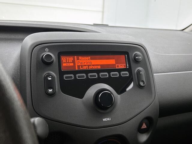 Toyota AYGO 5-drs 1.0 VVT-i X-Fun | Airco | Bluetooth |