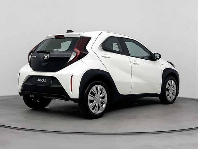 Toyota AYGO X 1.0 VVT-i S-CVT Play