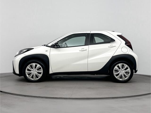 Toyota AYGO X 1.0 VVT-i S-CVT Play