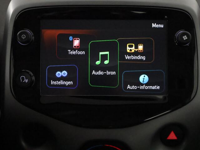 Toyota AYGO 1.0 VVT-i X-Play | Dealer onderhouden | Apple Carplay & AndroidAUTO | Airco | 1e eigenaar