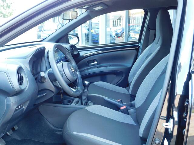 Toyota AYGO X 1.0 VVT-i MT Play