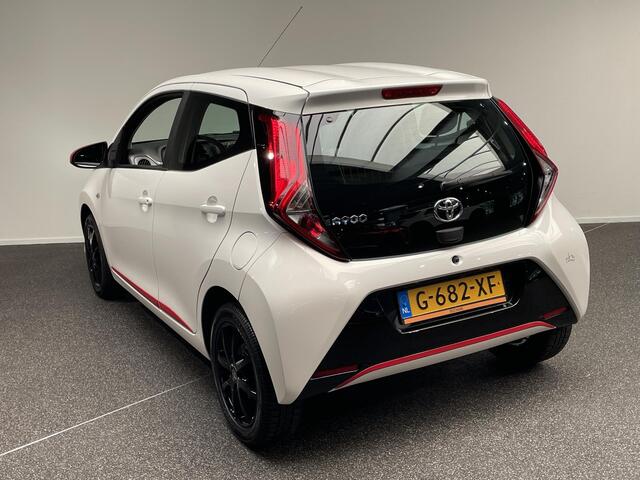 Toyota AYGO 1.0 VVT-i x-play limited Airco | Applecarplay\Androidauto | Camera