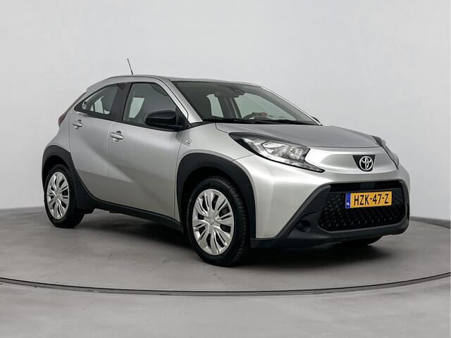 Toyota AYGO X 1.0 VVT-i MT Play Limited | Apple Carplay/Android Auto | Achteruitrijcamera | Bestuurdersstoel In Hoogte Verstelbaar | Buitenspiegels Elektrisch Verwarmd |