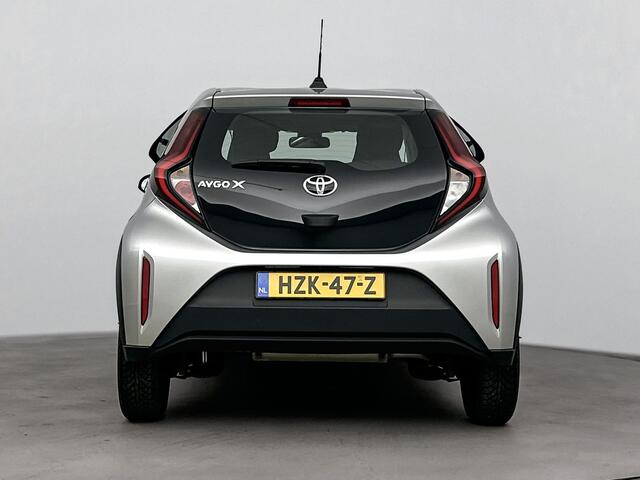 Toyota AYGO X 1.0 VVT-i MT Play Limited | Apple Carplay/Android Auto | Achteruitrijcamera | Bestuurdersstoel In Hoogte Verstelbaar | Buitenspiegels Elektrisch Verwarmd |