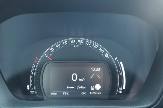 Toyota AYGO 1.0 VVT-i MT Play AdaptiveCruise/Apple/AndroidAuto