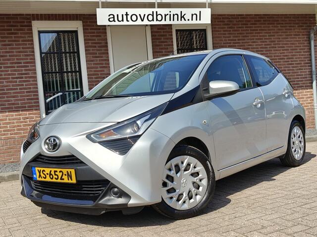 Toyota AYGO 1.0 VVT-i x-play, CAMERA / CRUISE CONTROL / NAP