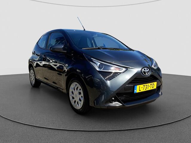 Toyota AYGO 1.0 VVT-i x-play | Camera | Airco |