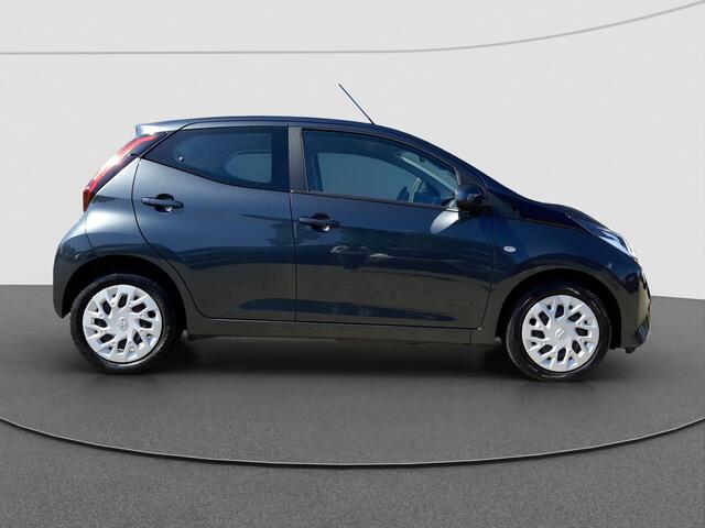 Toyota AYGO 1.0 VVT-i x-play | Camera | Airco |