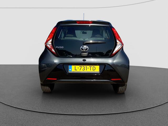 Toyota AYGO 1.0 VVT-i x-play | Camera | Airco |