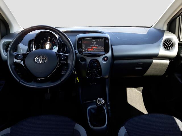 Toyota AYGO 1.0 VVT-i x-play | Camera | Airco |