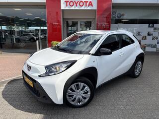 toyota-aygo-1.0-vvt-i-mt-play--app