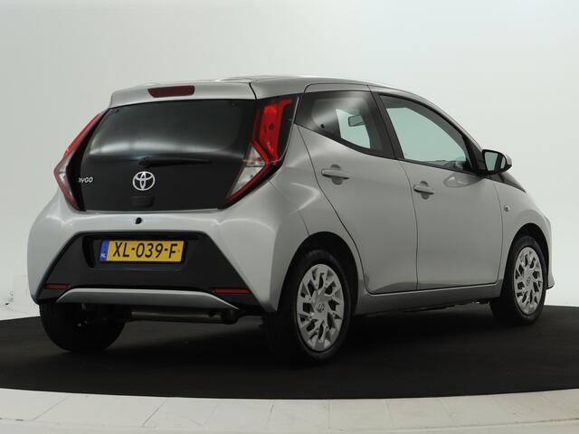 Toyota AYGO 1.0 VVT-i x-play | Carplay | Cruise Control |