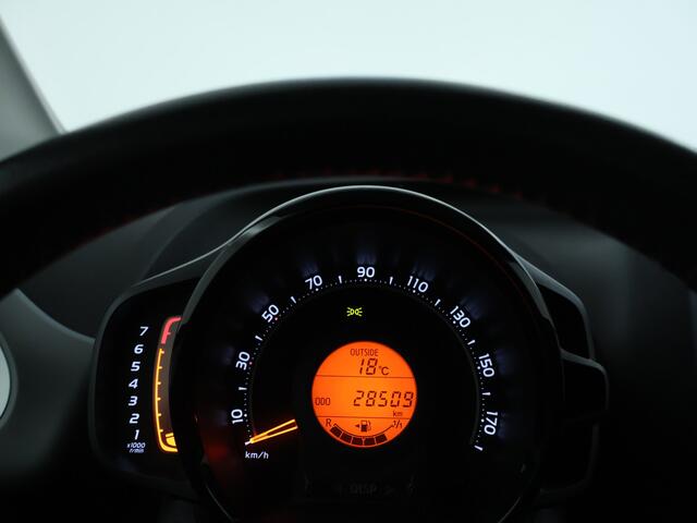 Toyota AYGO 1.0 VVT-i x-play | Carplay | Cruise Control |