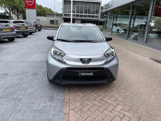 Toyota AYGO X 1.0 VVT-i MT Play