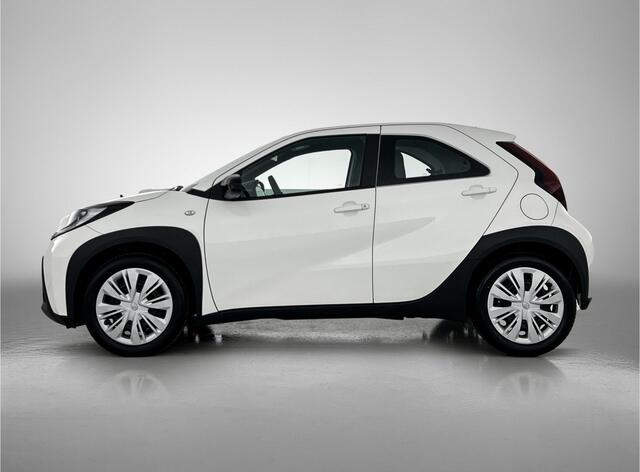 Toyota AYGO X 1.0 VVT-i MT Play | Apple Carplay -/ Android Auto |